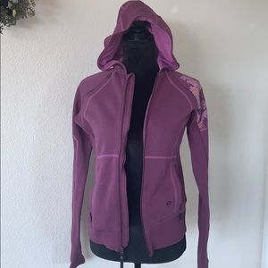 Mountain Hard Wear Hoodie
